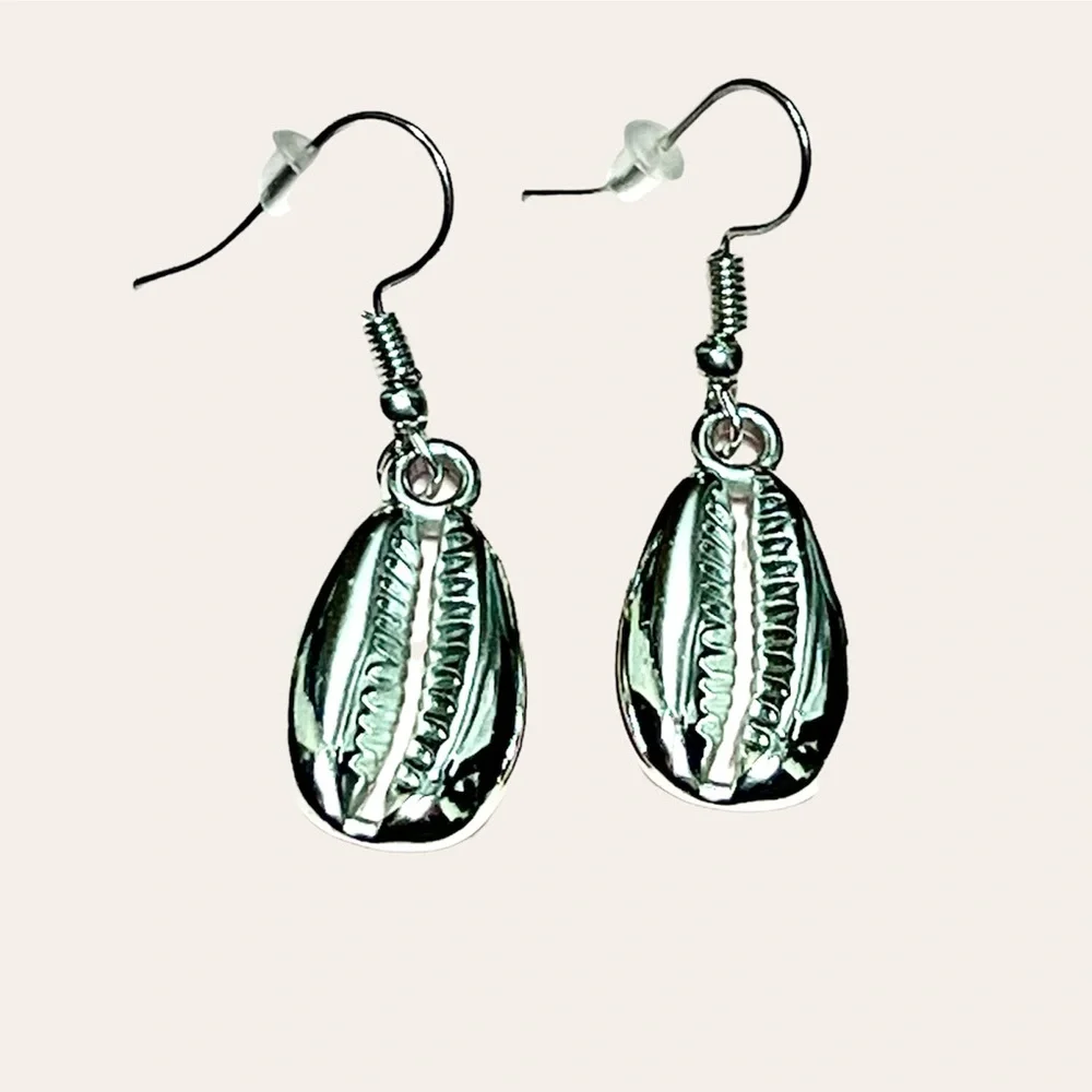 Shells dangle earrings - Picture 1 of 3